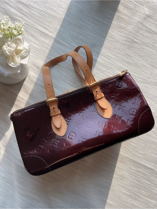 Louis Vuitton Handbags - LOUIS VUITTON AMARANTE VERNIS ROSEWOOD AVENUE BAG